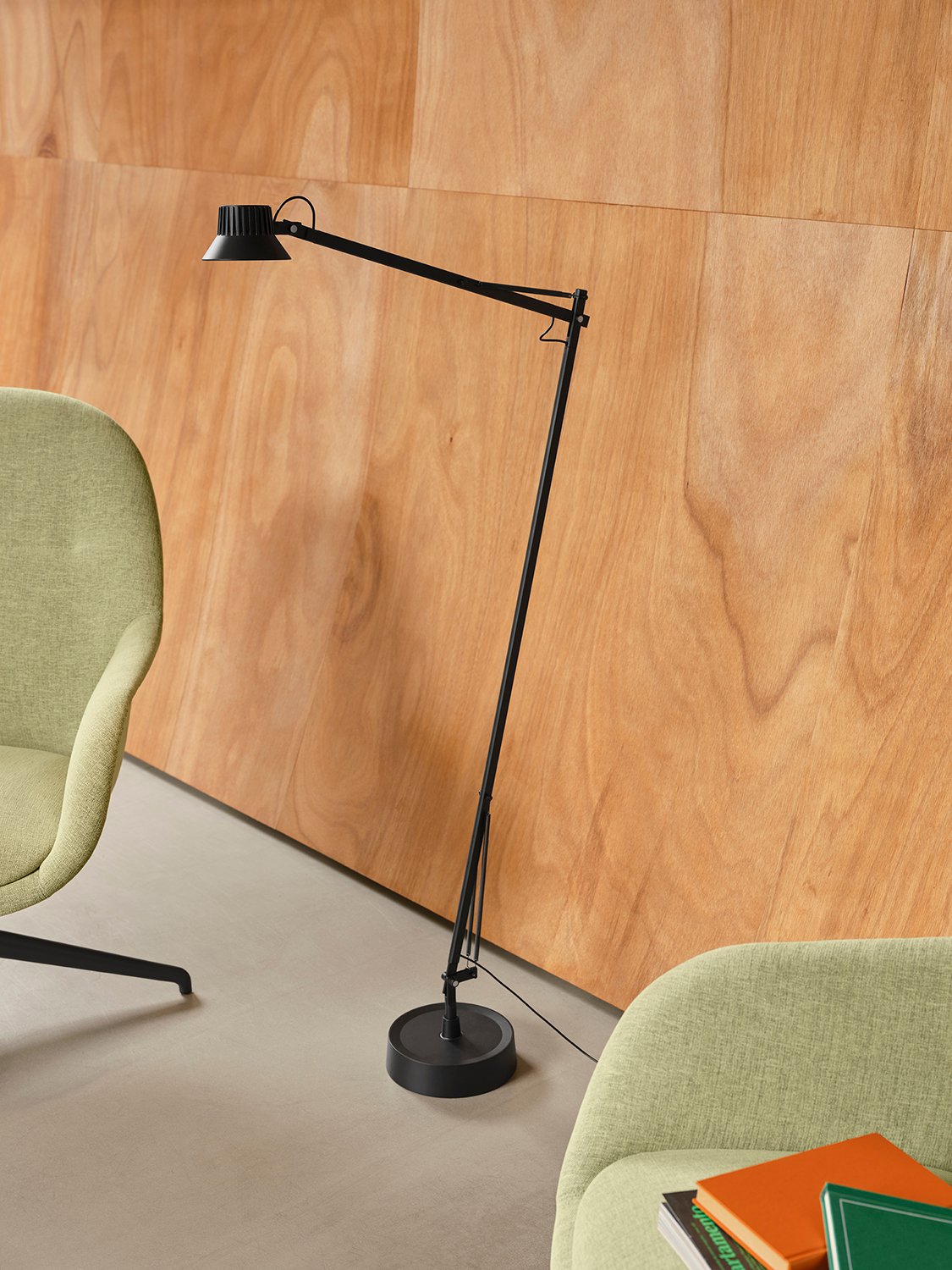 /cdn-cgi/image/width=1500,quality=85,format=auto/globalassets/content-media/images/01.-lifestyle-images/january-26/dedicate-floor-lamp-black-fiber-lounge-armchair-black-swivel-guest-420-1-low-res.jpg