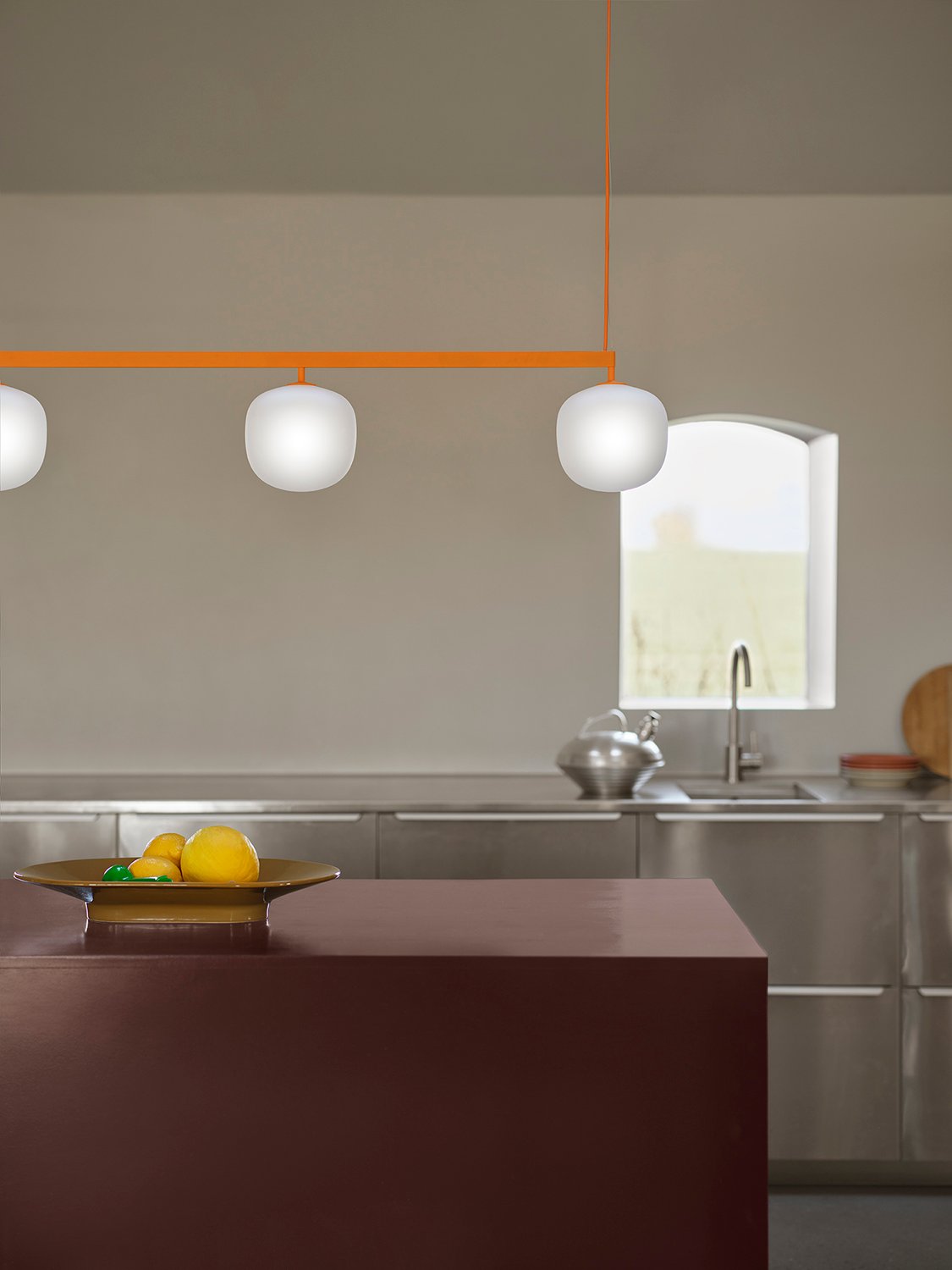 /cdn-cgi/image/width=1500,quality=85,format=auto/globalassets/content-media/images/01.-lifestyle-images/september-25/rime-rail-orange-mere-bown-brown-green-low-res.jpg