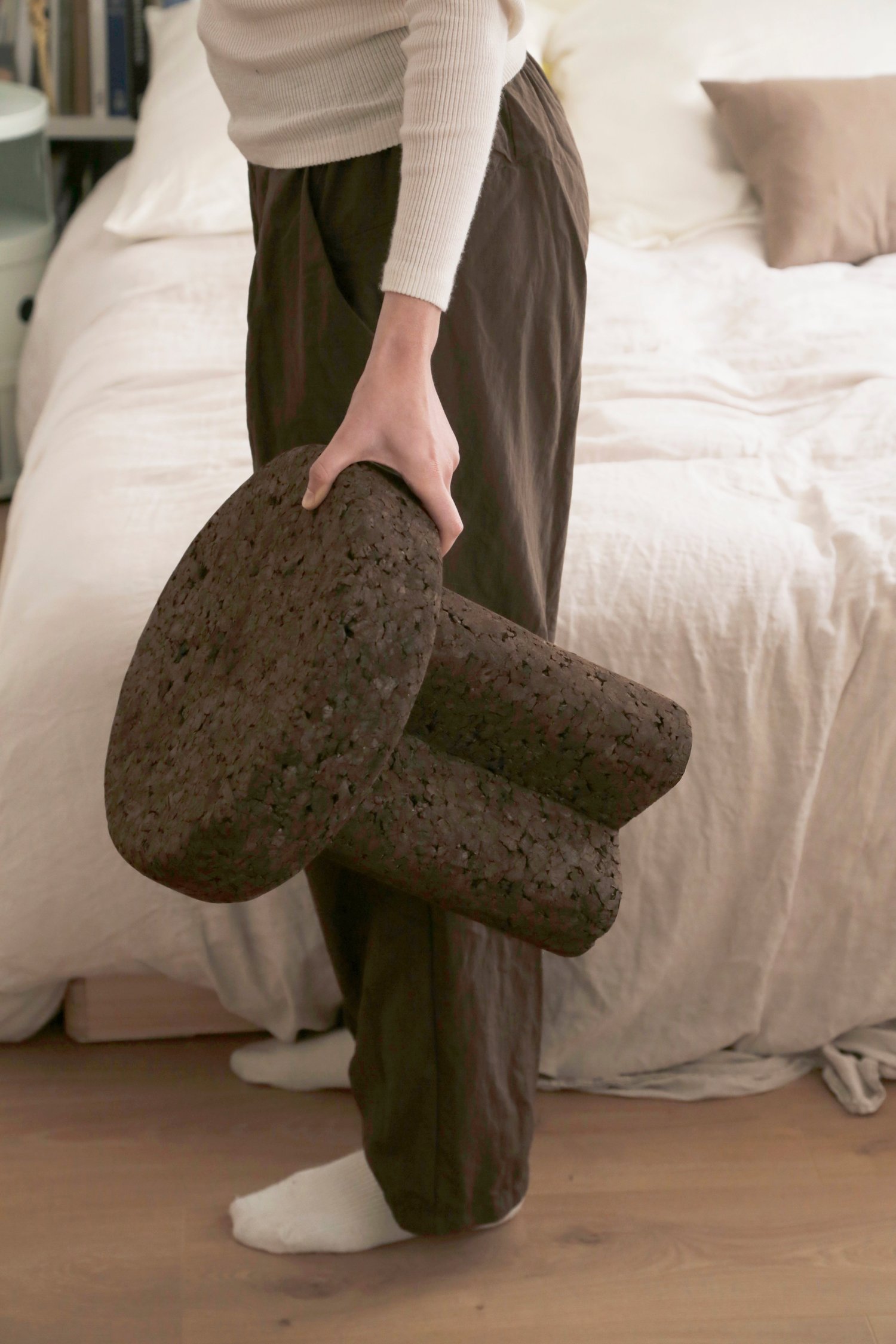 /cdn-cgi/image/width=1500,quality=85,format=auto/globalassets/content-media/images/20-year-and-3days/design-contest-003/jules-charvet-cork-stool-winner-muuto-design-contest-002-7.jpg