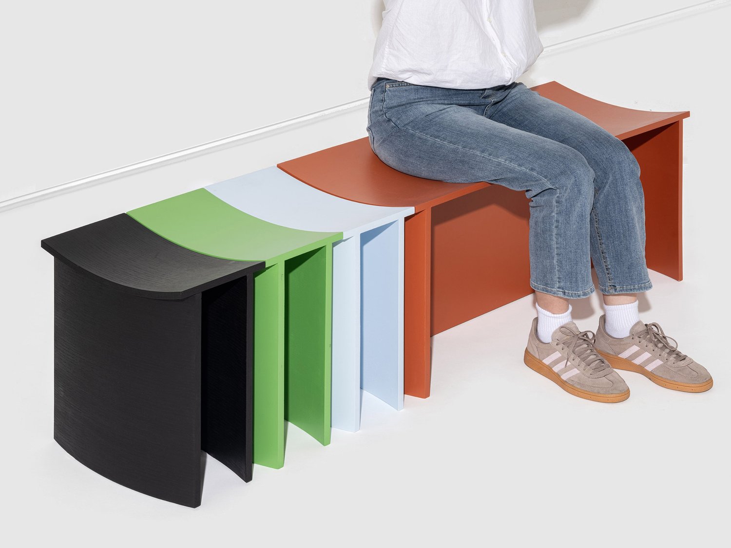 /cdn-cgi/image/width=1500,quality=85,format=auto/globalassets/content-media/images/20-year-and-3days/design-contest-003/kim-kihyun-aps-stool-winner-muuto-design-contest-002-8.jpg