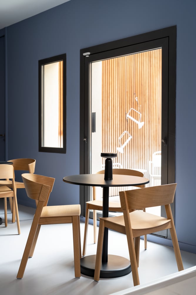 /cdn-cgi/image/width=1500,quality=85,format=auto/globalassets/content-media/images/about/marseille/marseille-showroom-muuto-feb-2024-hi-res-62.png