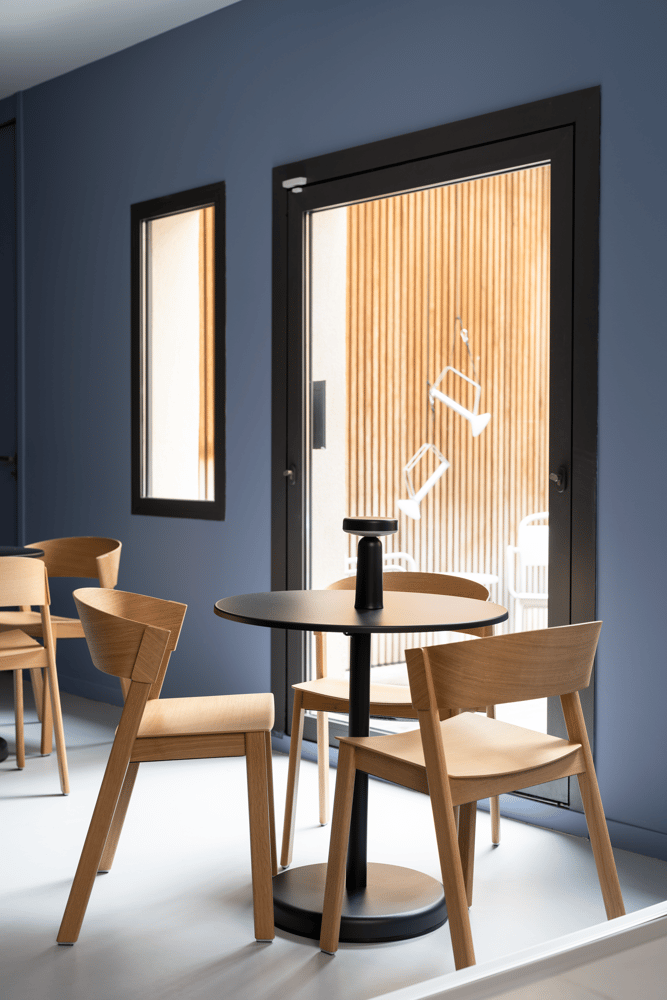 /cdn-cgi/image/width=1500,quality=85,format=auto/globalassets/content-media/images/about/muuto-space-marseille/marseille-showroom-muuto-feb-2024-hi-res-62.png