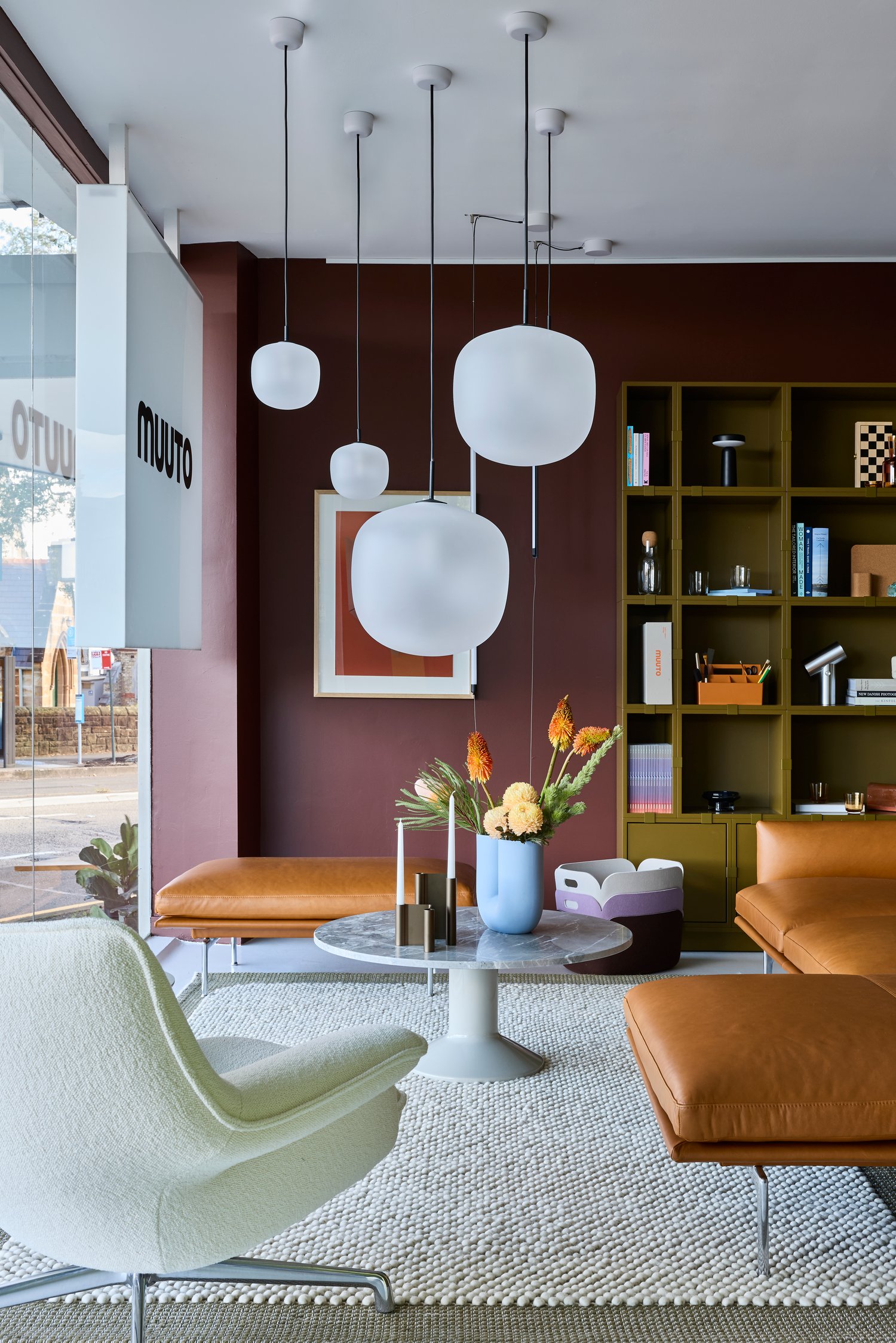 /cdn-cgi/image/width=1500,quality=85,format=auto/globalassets/content-media/images/about/muuto-store-sydney/pv_muuto-x-living-edge---woollahra---0012.jpg