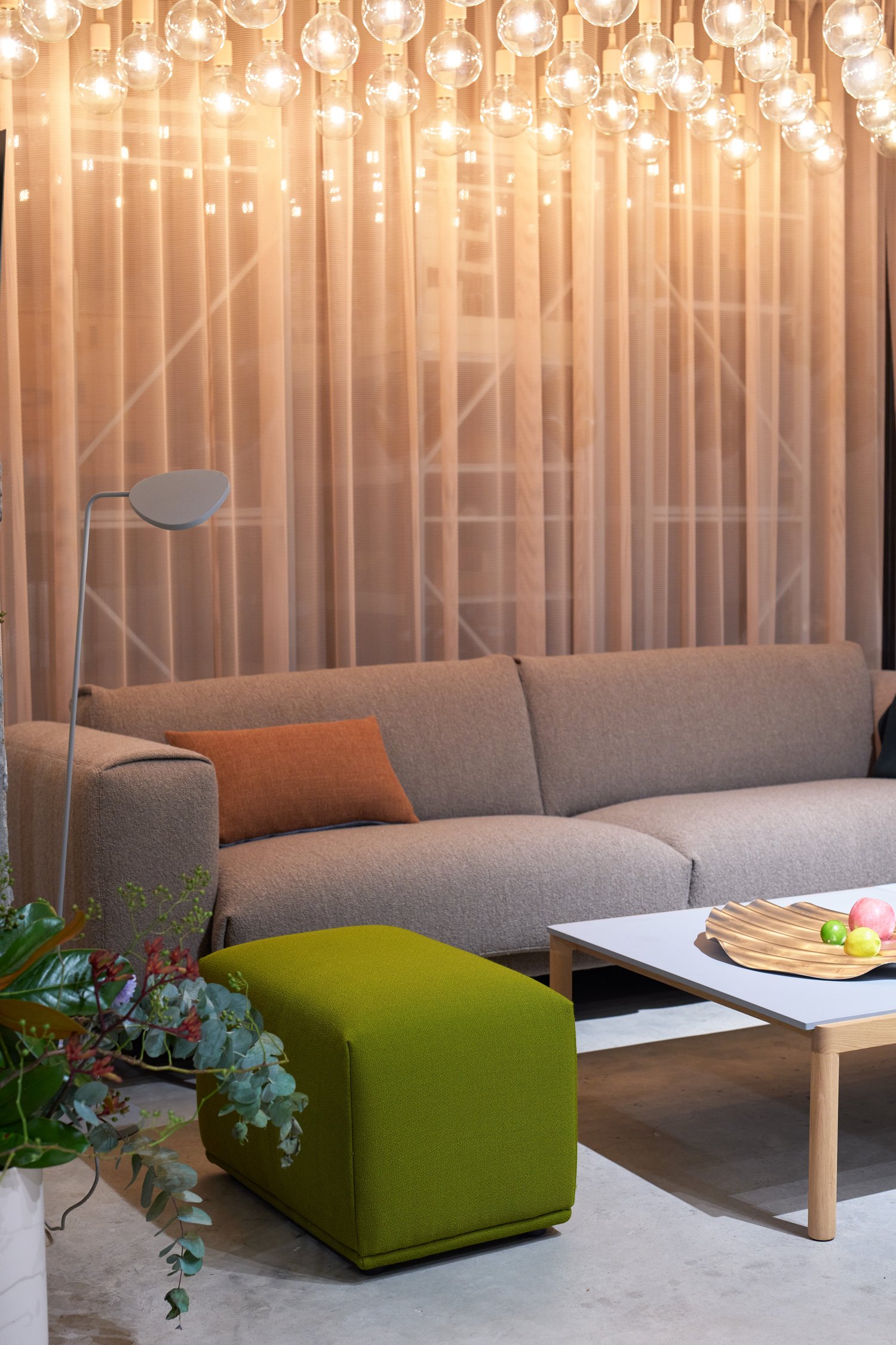 /cdn-cgi/image/width=1500,quality=85,format=auto/globalassets/content-media/images/about/shanghai-showroom/20250726muutoshanghai23408.jpg