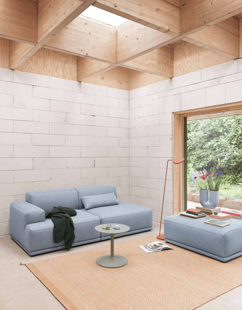 /cdn-cgi/image/width=1500,quality=85,format=auto/globalassets/content-media/images/ar/coconnect-soft-modular-sofa/connect-soft-2-seater-lifestyle-image-23-roll-up-image.png