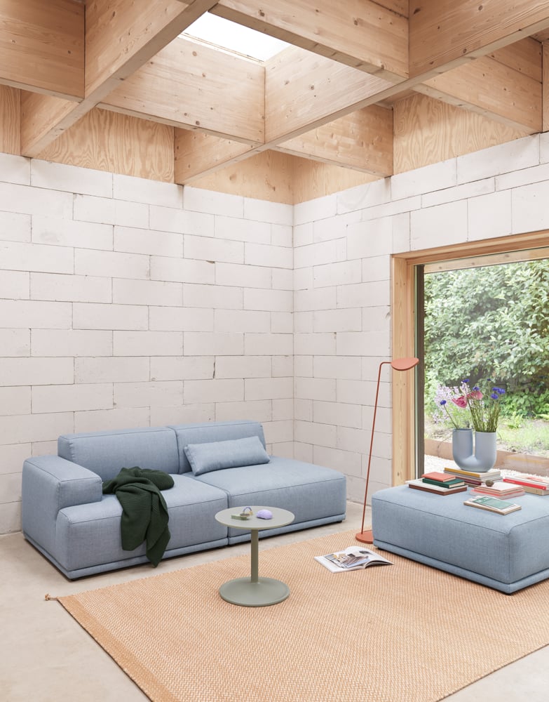 /cdn-cgi/image/width=1500,quality=85,format=auto/globalassets/content-media/images/ar/connect-soft-2-seater-lifestyle-image-23-roll-up-image.png