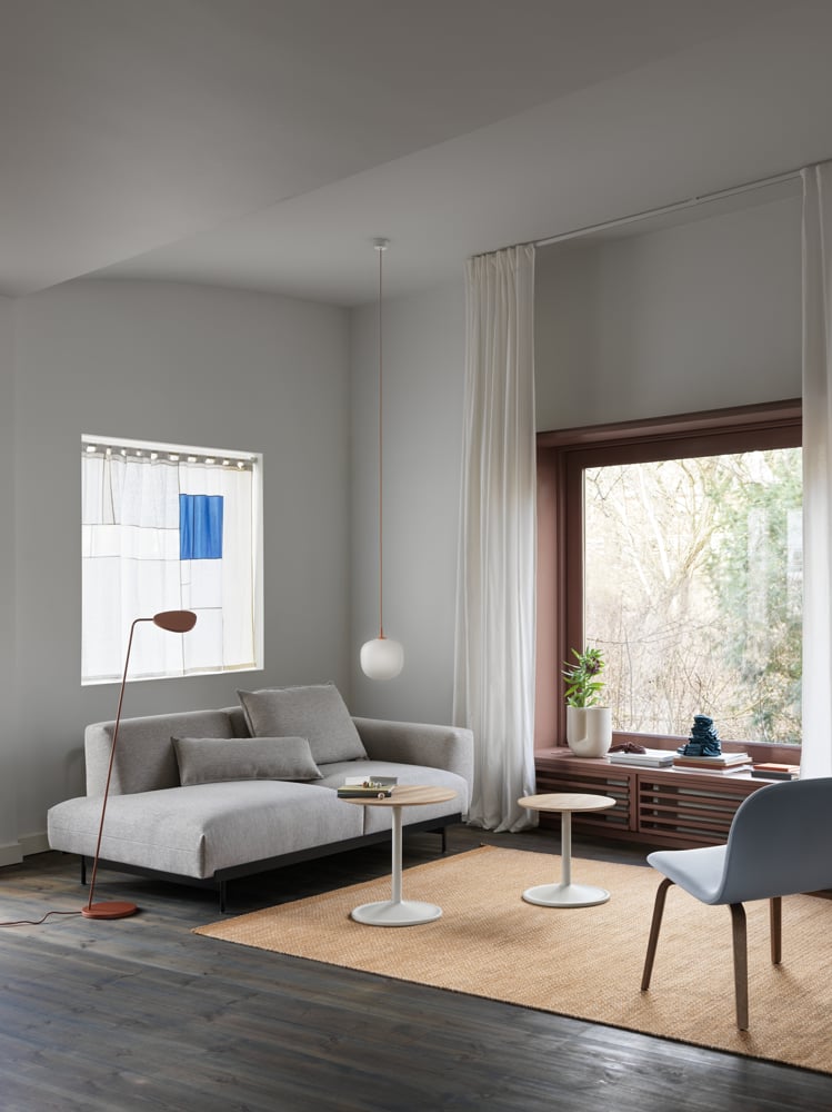 /cdn-cgi/image/width=1500,quality=85,format=auto/globalassets/content-media/images/ar/in-situ-modular-sofa/in-situ-2-seater-config-2-clay-12-soft-side-visu-lounge-steelcut-120-stained-dark-brown-ply-rime-leaf-muuto-org.png