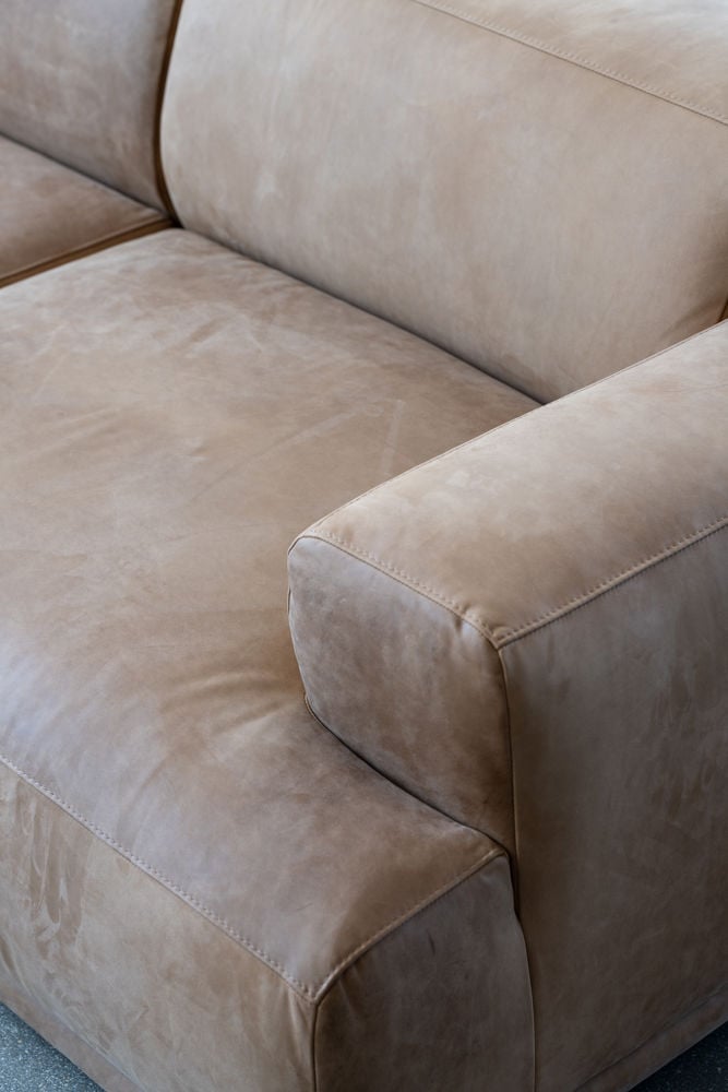 /cdn-cgi/image/width=1500,quality=85,format=auto/globalassets/content-media/images/design-days/work-lounge/chicago-neocon-muuto-2024-low-res-43.jpg