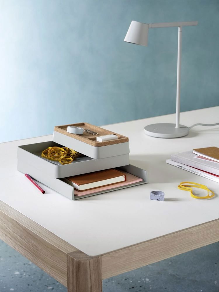 arrange desktop series grey cork tip table lamp grey workshop table warm grey linoleum oak muuto med res