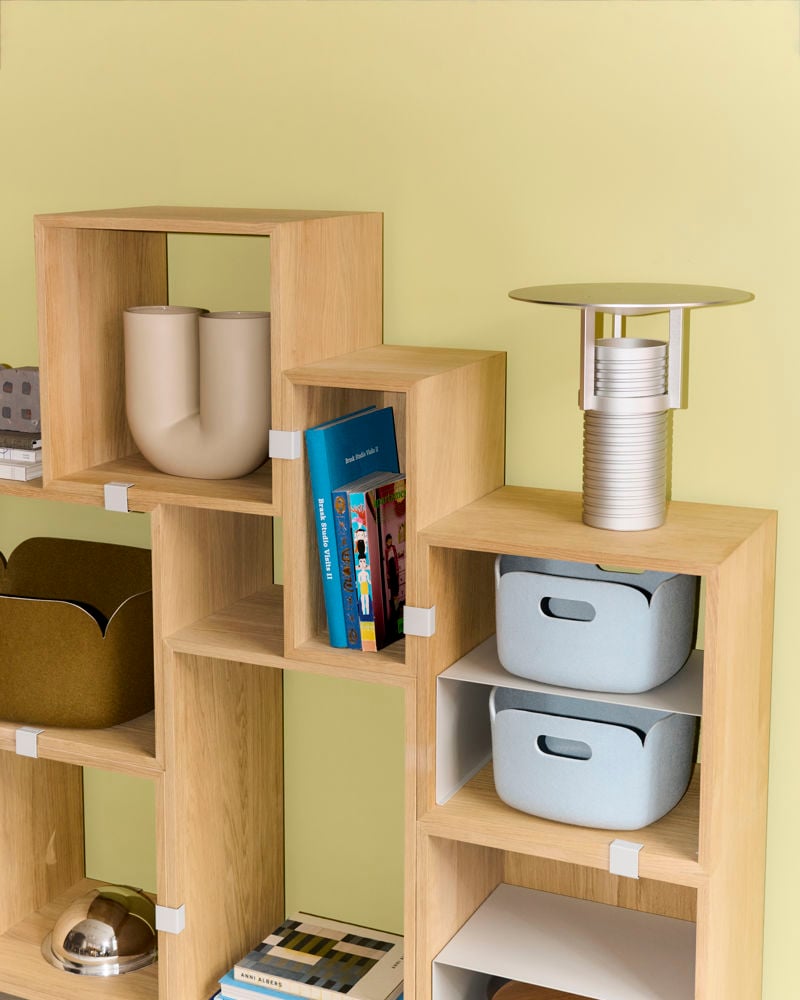 /cdn-cgi/image/width=1500,quality=85,format=auto/globalassets/content-media/images/designer/mika-tolvanen/restore-basket-28x28x17-light-blue-set-lamp-stacked-oak.jpg