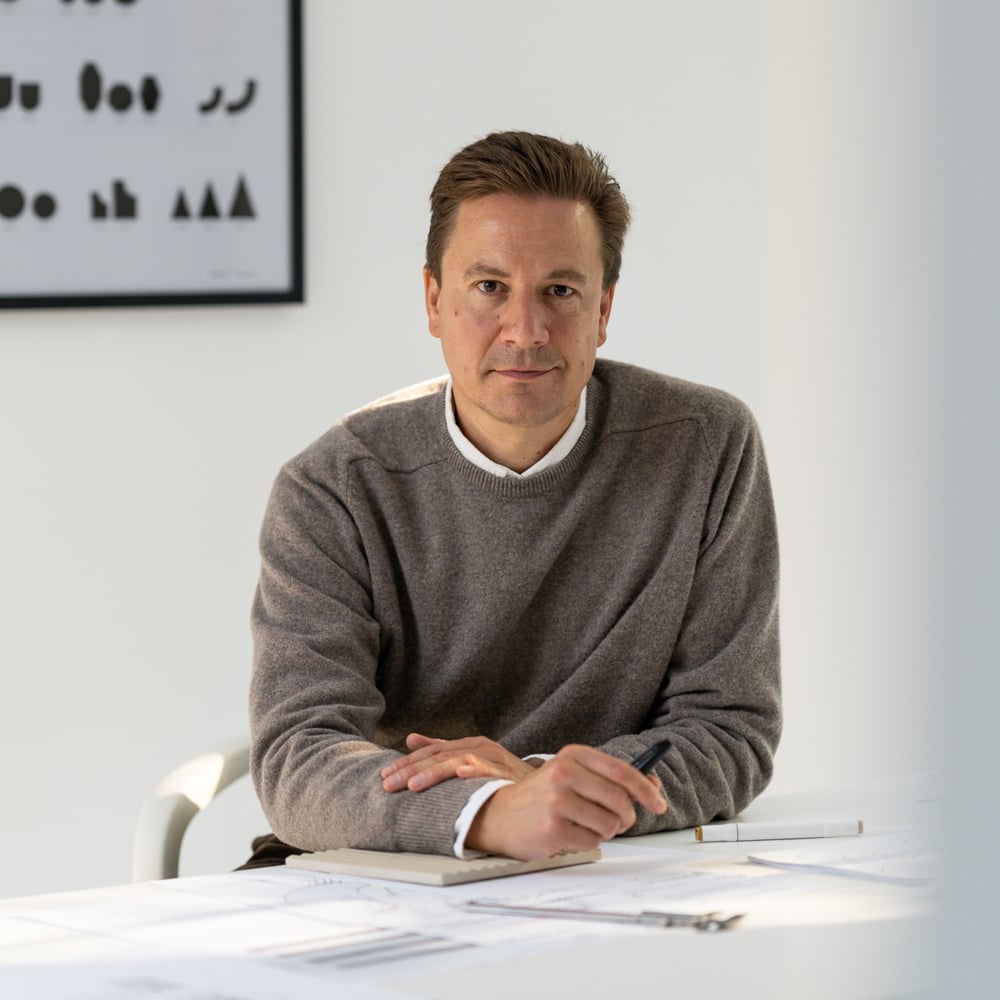 studio-visit-sylvain-willenz-lo-res-1284-11-square.png