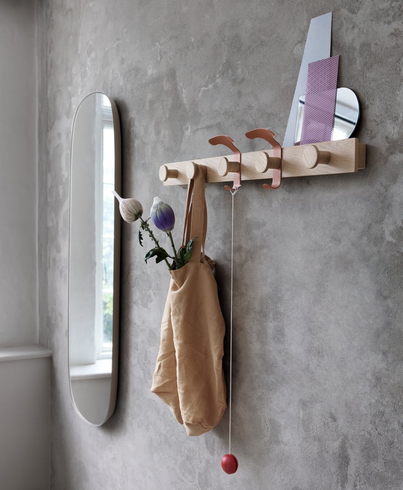 avail-coat-rack-oak-copper-brown-framed-mirror-large-rose-clear-muuto-org.png