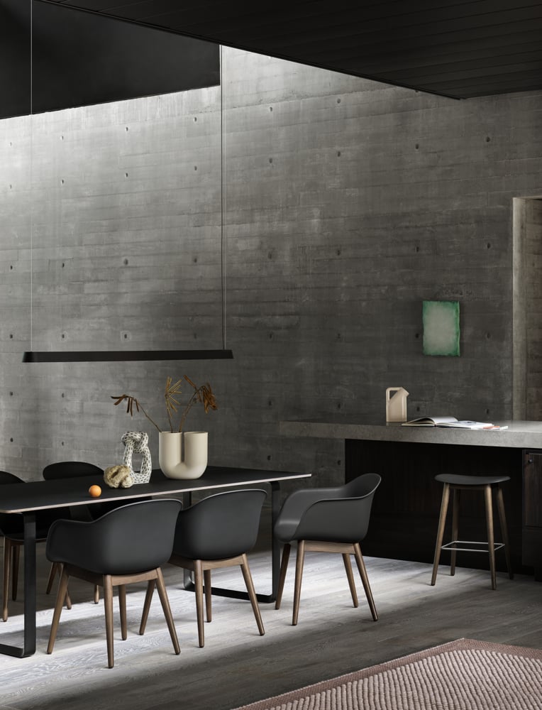 /cdn-cgi/image/width=1500,quality=85,format=auto/globalassets/content-media/images/plp/lighting/linear-pendant-lamp-169-black-70-70-black-fiber-armchair-fiber-counter-stool-black-stained-dark-brown-muuto-org.png