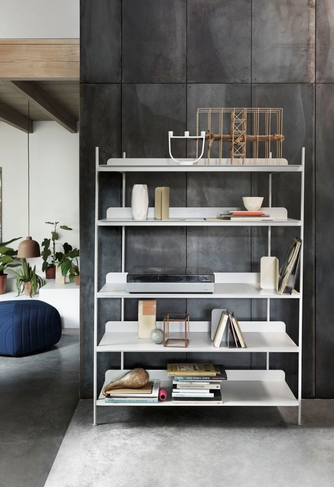 /cdn-cgi/image/width=1500,quality=85,format=auto/globalassets/content-media/images/plp/storage/bookcases/compile_grey_living_five_open_grain-med.jpg