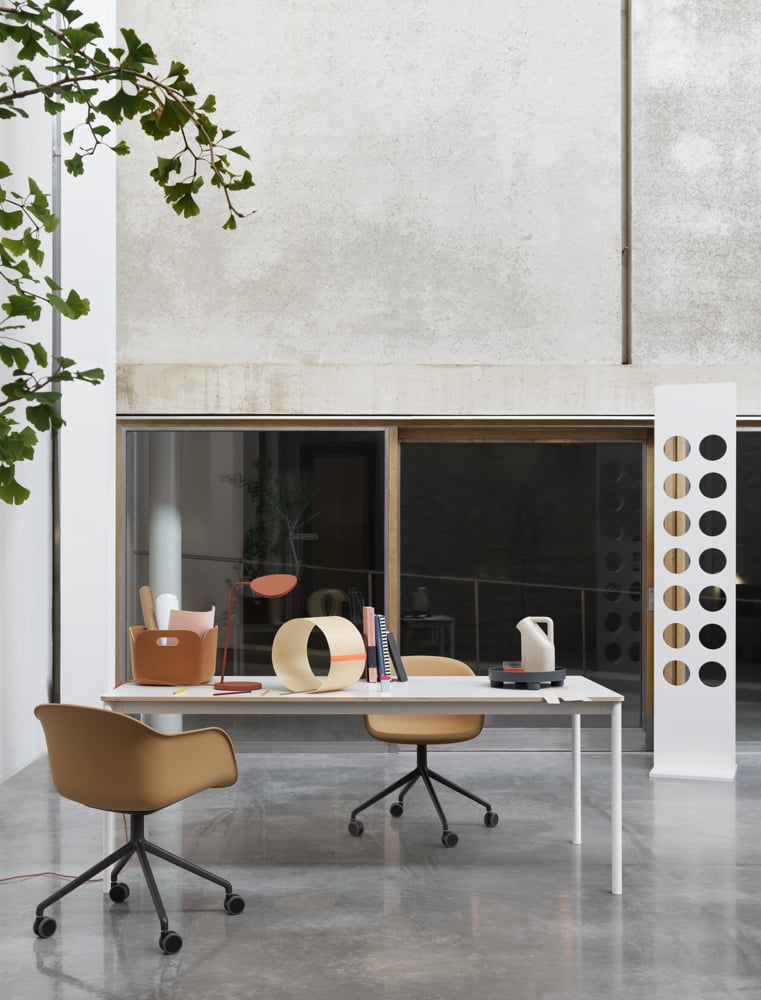 /cdn-cgi/image/width=1500,quality=85,format=auto/globalassets/content-media/images/products/shop-by-family/fiber-chair-family/slider/fiber-arm-chair-with-castors-base-table-leaf-lamp-restore-platform-tray-tub-jug-muuto-org.png