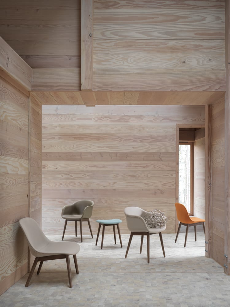 /cdn-cgi/image/width=1500,quality=85,format=auto/globalassets/content-media/images/products/shop-by-family/fiber-chair-family/slider/fiber-wood-hero-211-refine-leather-stone-forest-nap-912-hero-211-hero-451-stained-dark-brown-muuto-org.png