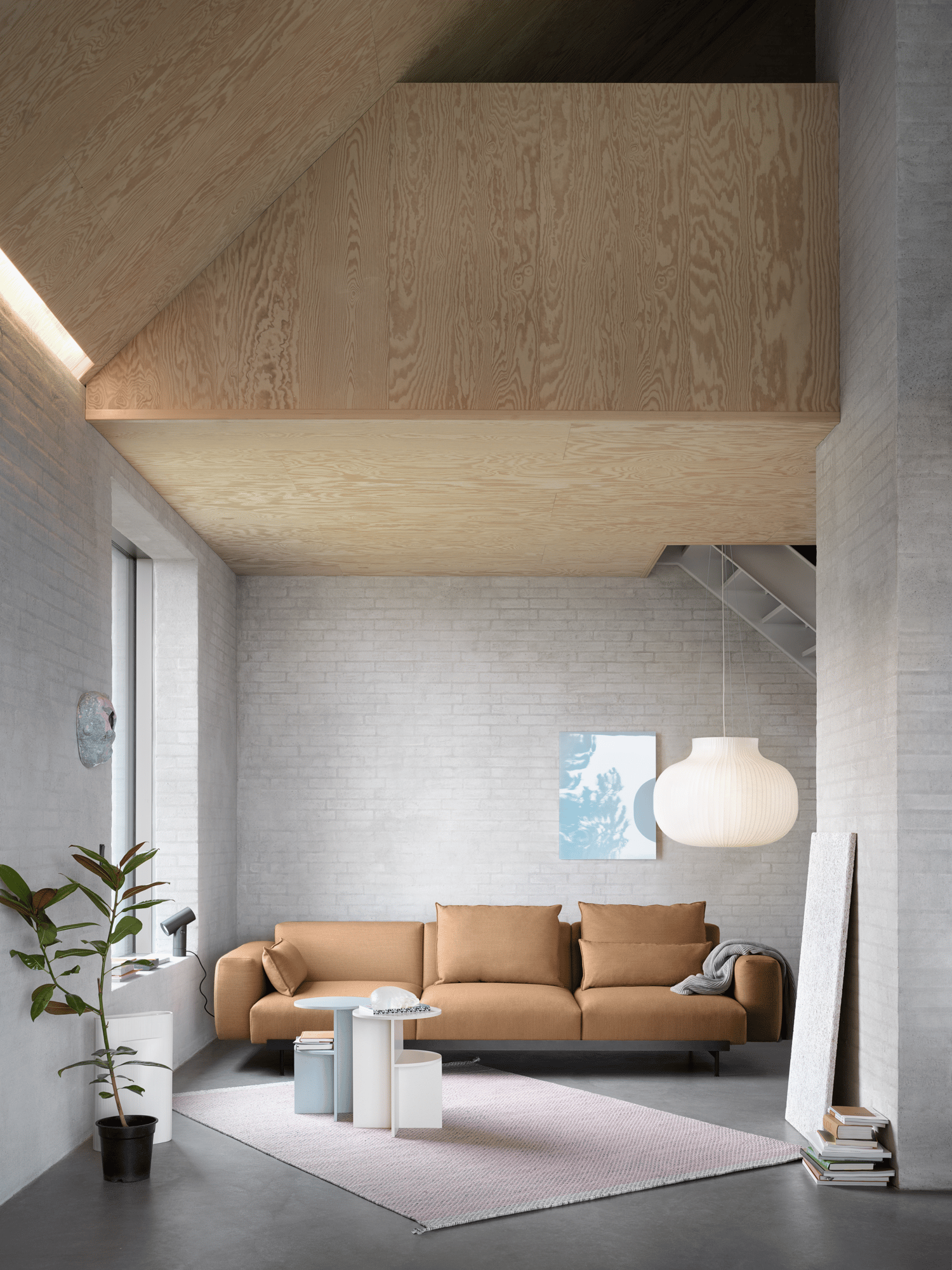 /cdn-cgi/image/width=1500,quality=85,format=auto/globalassets/content-media/images/products/shop-by-family/in-situ-modular-sofa/slider/in-situ-3-seater-conf-1-fiord-451-ply-rose-halves-sage-green-beige-strand-muuto-org.png