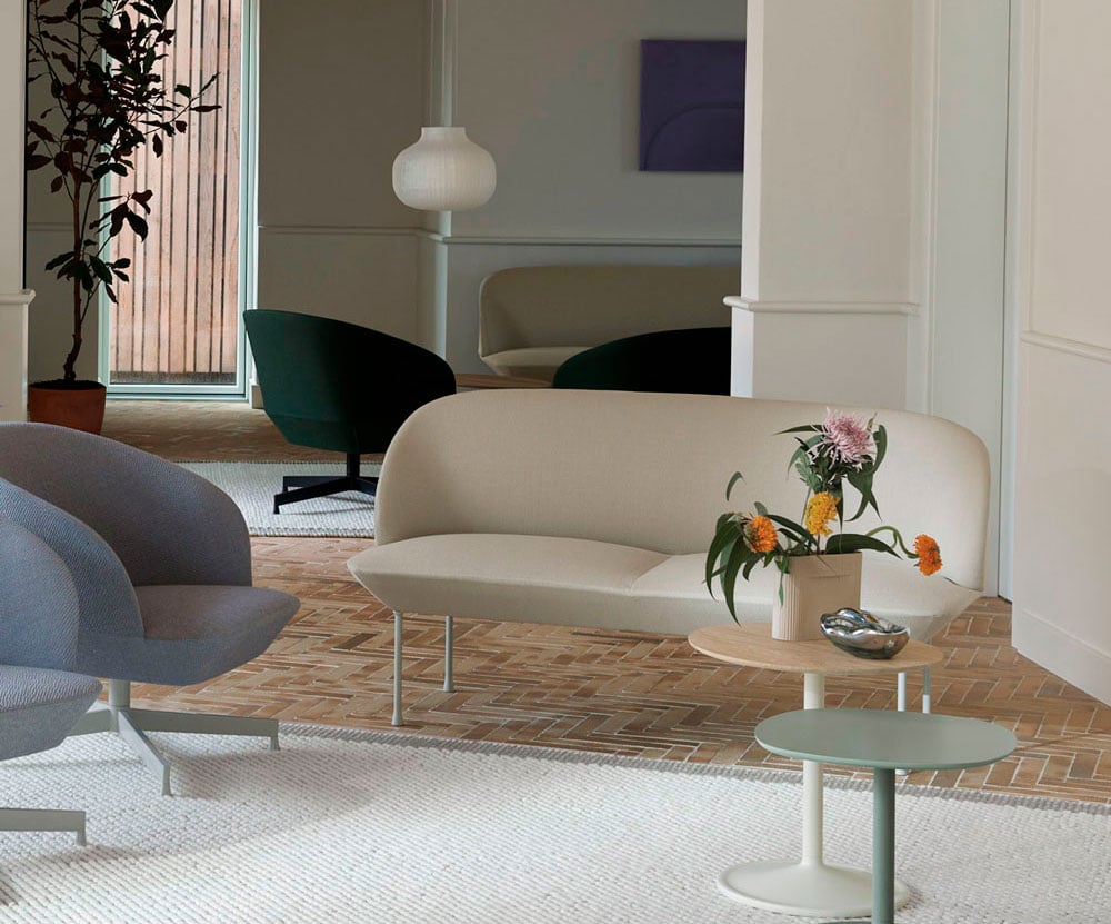 /cdn-cgi/image/width=1500,quality=85,format=auto/globalassets/content-media/images/sofa-experience/oslo-sofa-experience_602x500.png