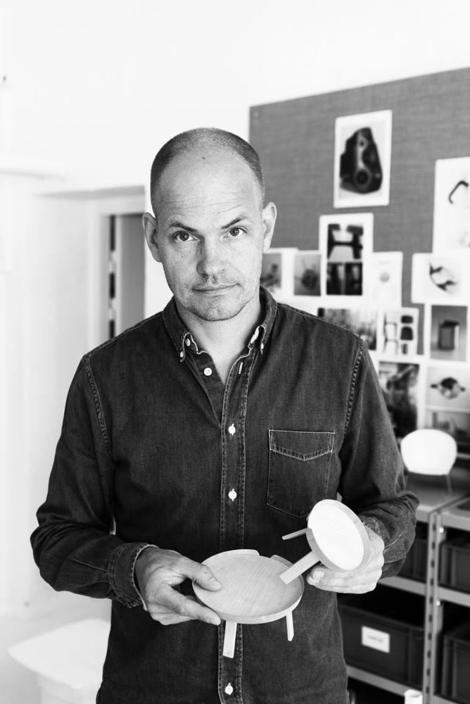 around-coffee-table---thomas-bentzen---2-bw