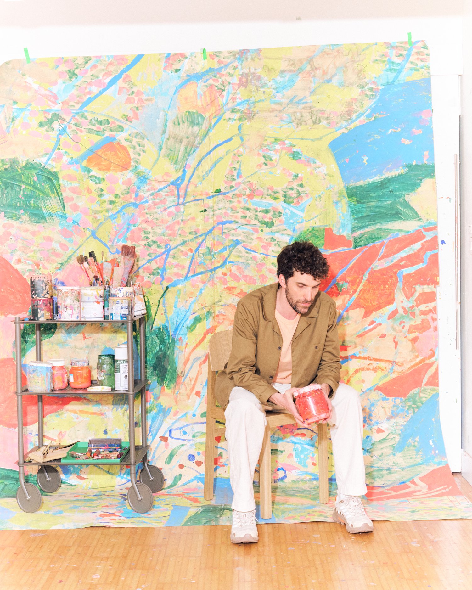 /cdn-cgi/image/width=1500,quality=85,format=auto/globalassets/content-media/images/stories/home-stories/inside-with---geoffroy/geoffroy-x-muuto0484_selection-finale.jpg