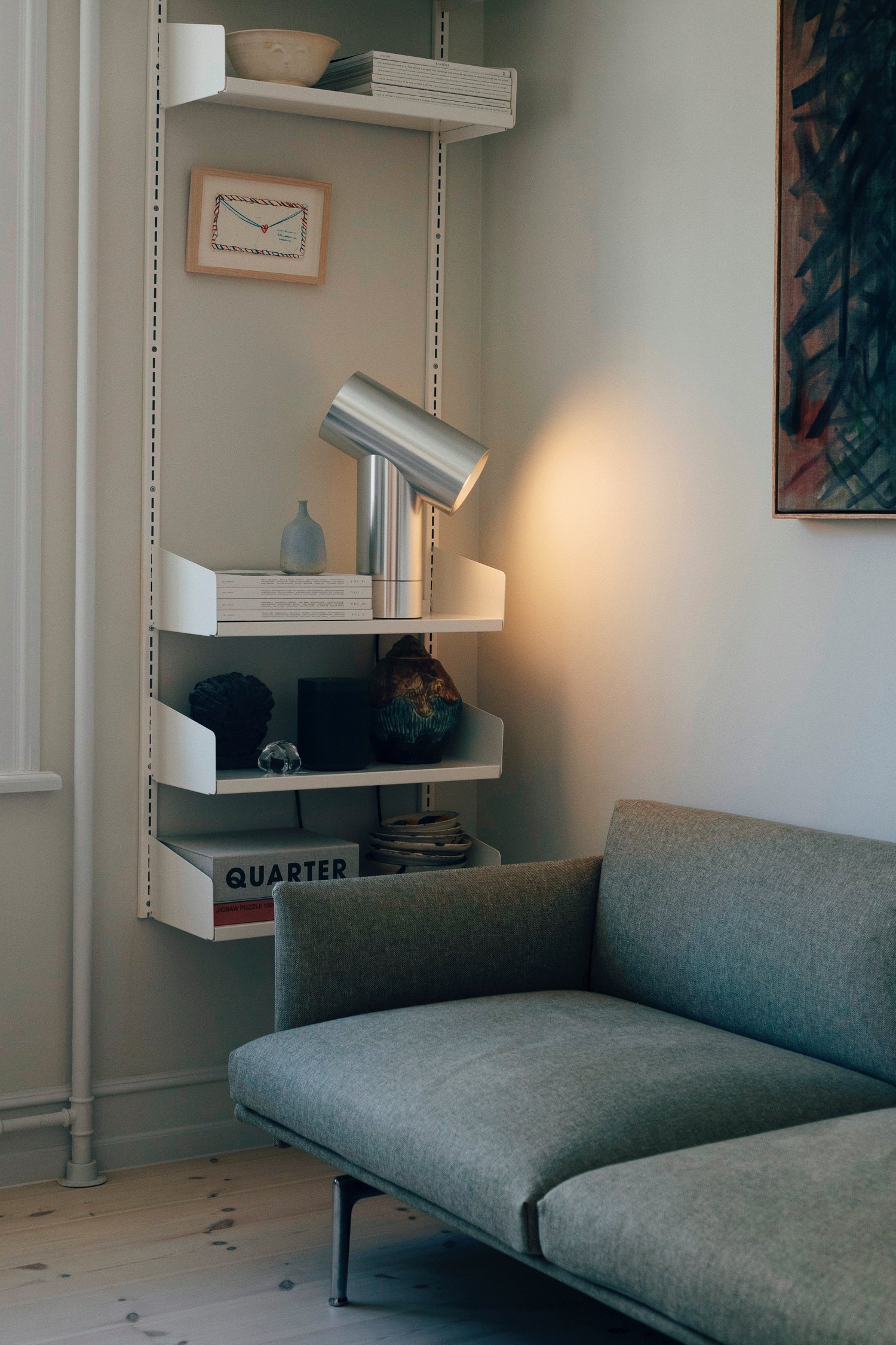 /cdn-cgi/image/width=1500,quality=85,format=auto/globalassets/content-media/images/stories/home-stories/inside-with---michael-dansk/muuto_michaelschneider_013.jpg
