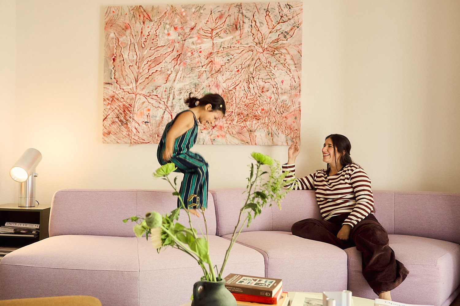 /cdn-cgi/image/width=1500,quality=85,format=auto/globalassets/content-media/images/stories/home-stories/sofa-story---natalia-swarz/muuto_natalia_swarz_-26.jpg