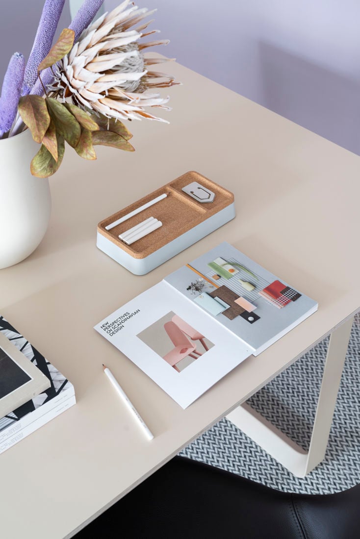 /cdn-cgi/image/width=1500,quality=85,format=auto/globalassets/content-media/images/stories/ideas--inspiration-for-the-home-office/home-office-muuto-januari-2021-hi-res-16.jpg