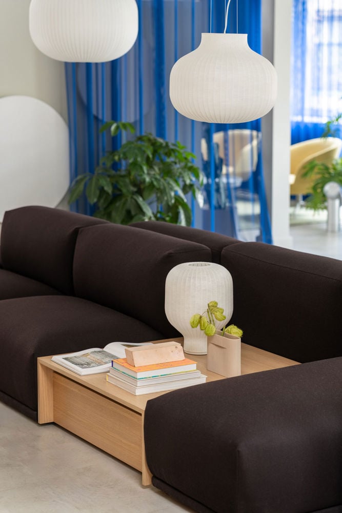 ridge-vase-connect-sofa-connect-table-module-strand-table-pendant-lamp
