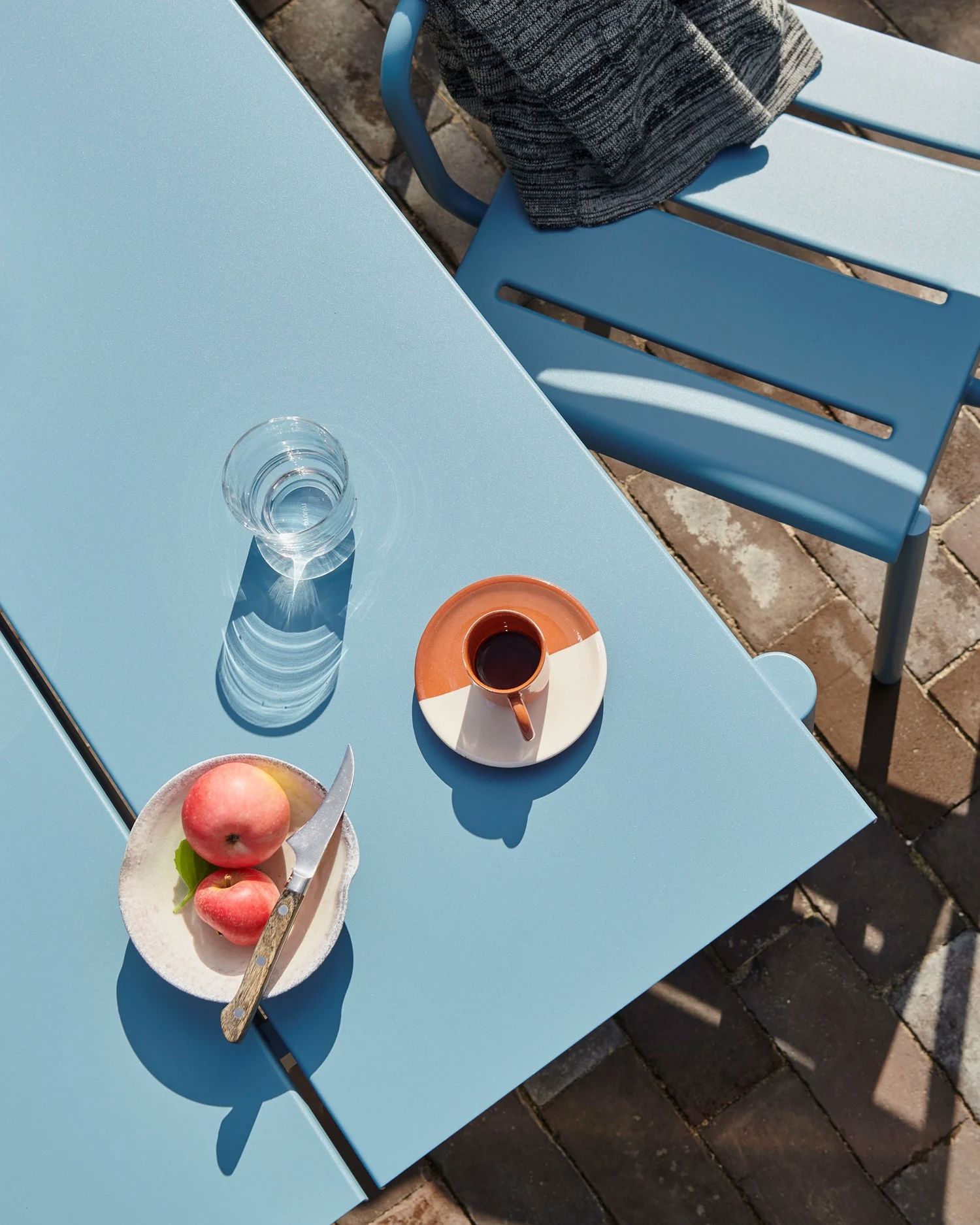 /cdn-cgi/image/width=1500,quality=85,format=auto/globalassets/content-media/images/stories/with-space-to-create/slider-3/selma-muuto-homestory-21-med-res_optimized.jpg