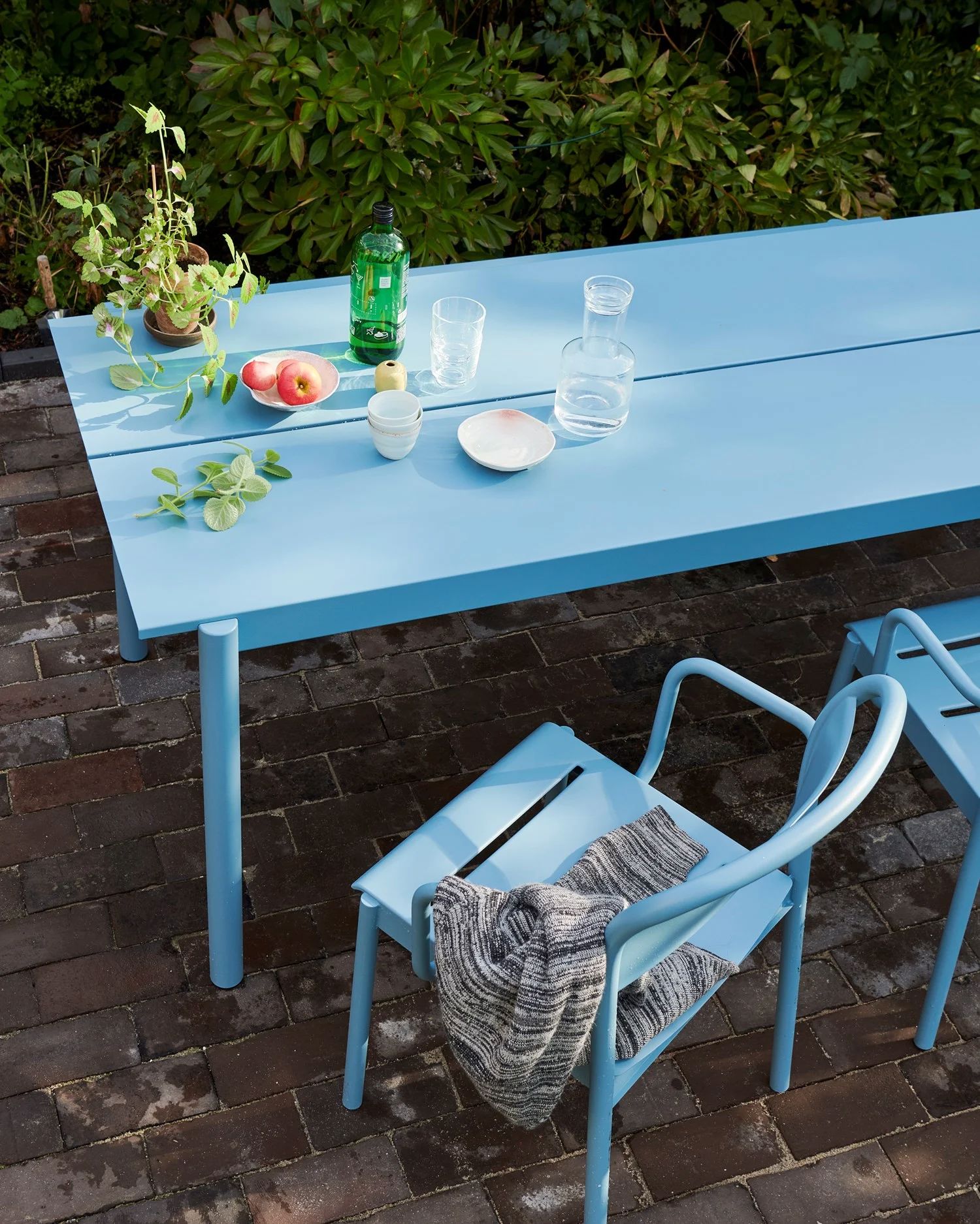 /cdn-cgi/image/width=1500,quality=85,format=auto/globalassets/content-media/images/stories/with-space-to-create/slider-3/selma-muuto-homestory-28-med-res_optimized.jpg