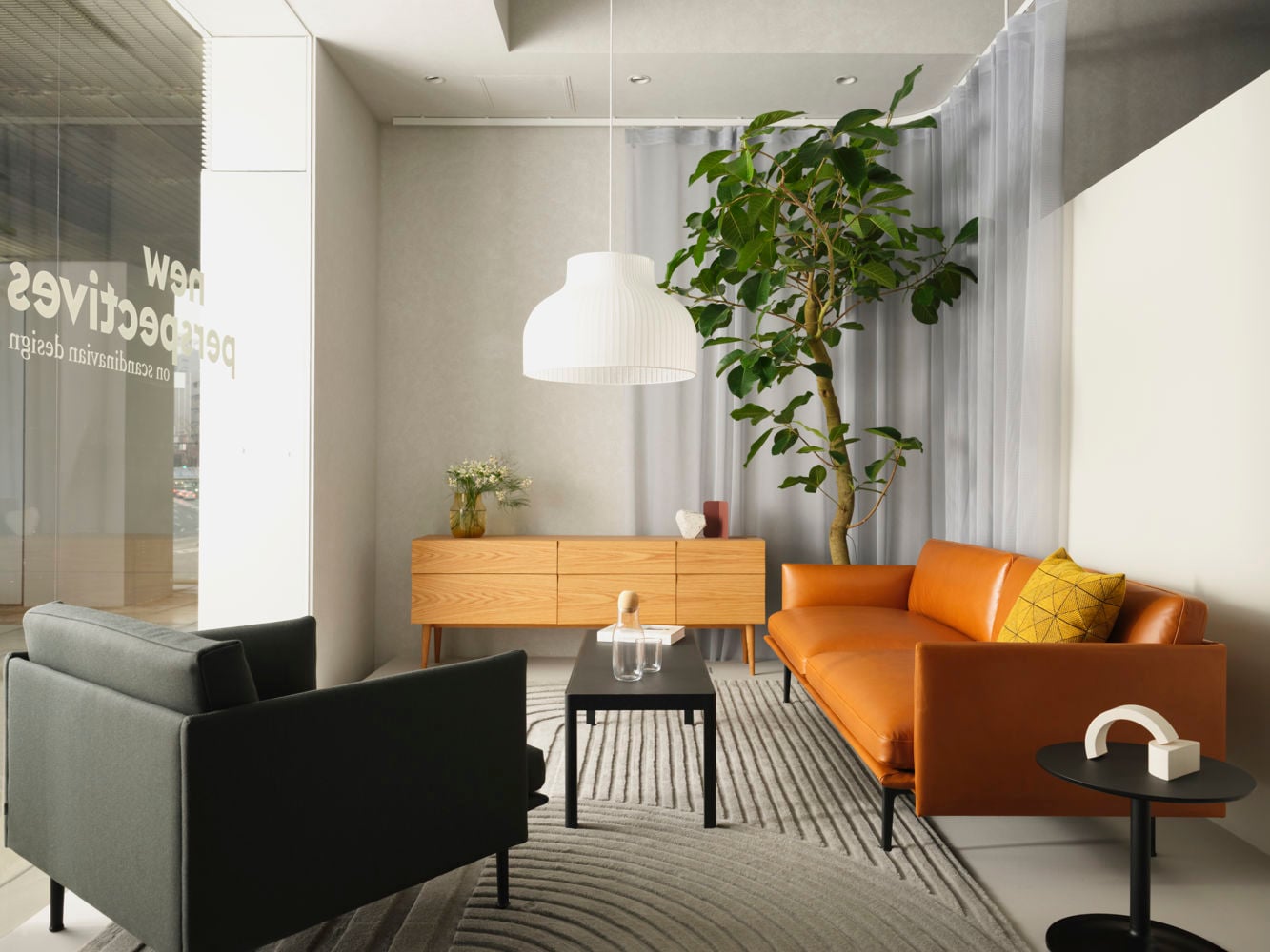 /cdn-cgi/image/width=1500,quality=85,format=auto/globalassets/content-media/videos/about/muuto-store-tokyo/2024_02_21_muuto79077.jpg