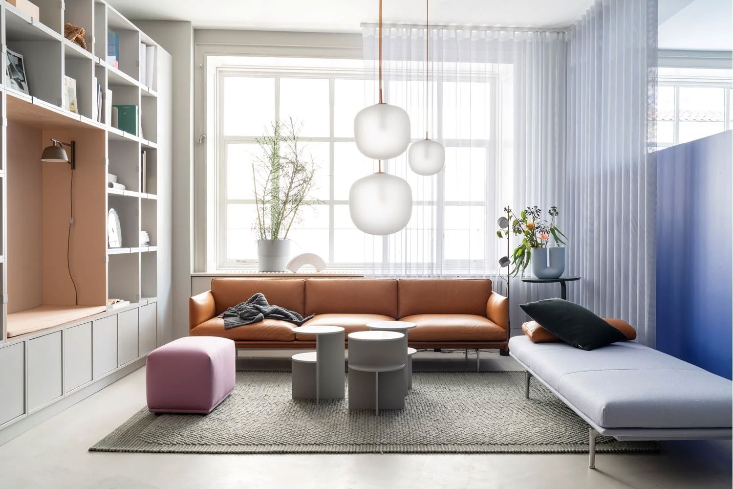 /globalassets/content-media/images/about/our-story-a-space-that-just-feels-right/hq-showroom-may-2021-muuto-hi-res-70.jpg?revision=639064865270000000
