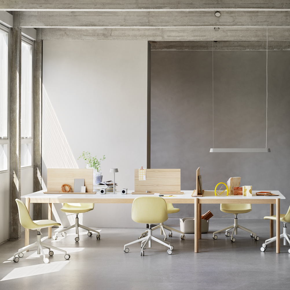 linear-system-modular-table-configuration-1-whitelaminateoak-11-square.png