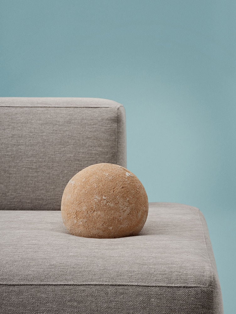 /globalassets/content-media/images/sofa-experience/connect-soft/connect-soft-clay-12-concept-muuto0042-lo-res.jpg?revision=639091042470000000