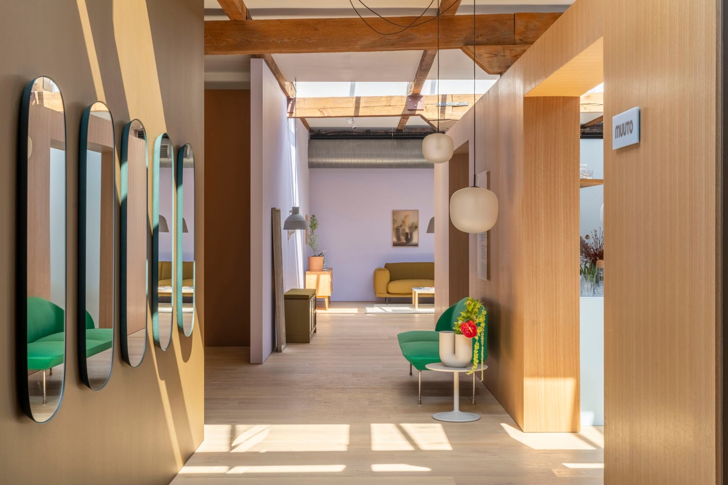 chicago-neocon-2025-muuto-showroom-med-res-46.jpg