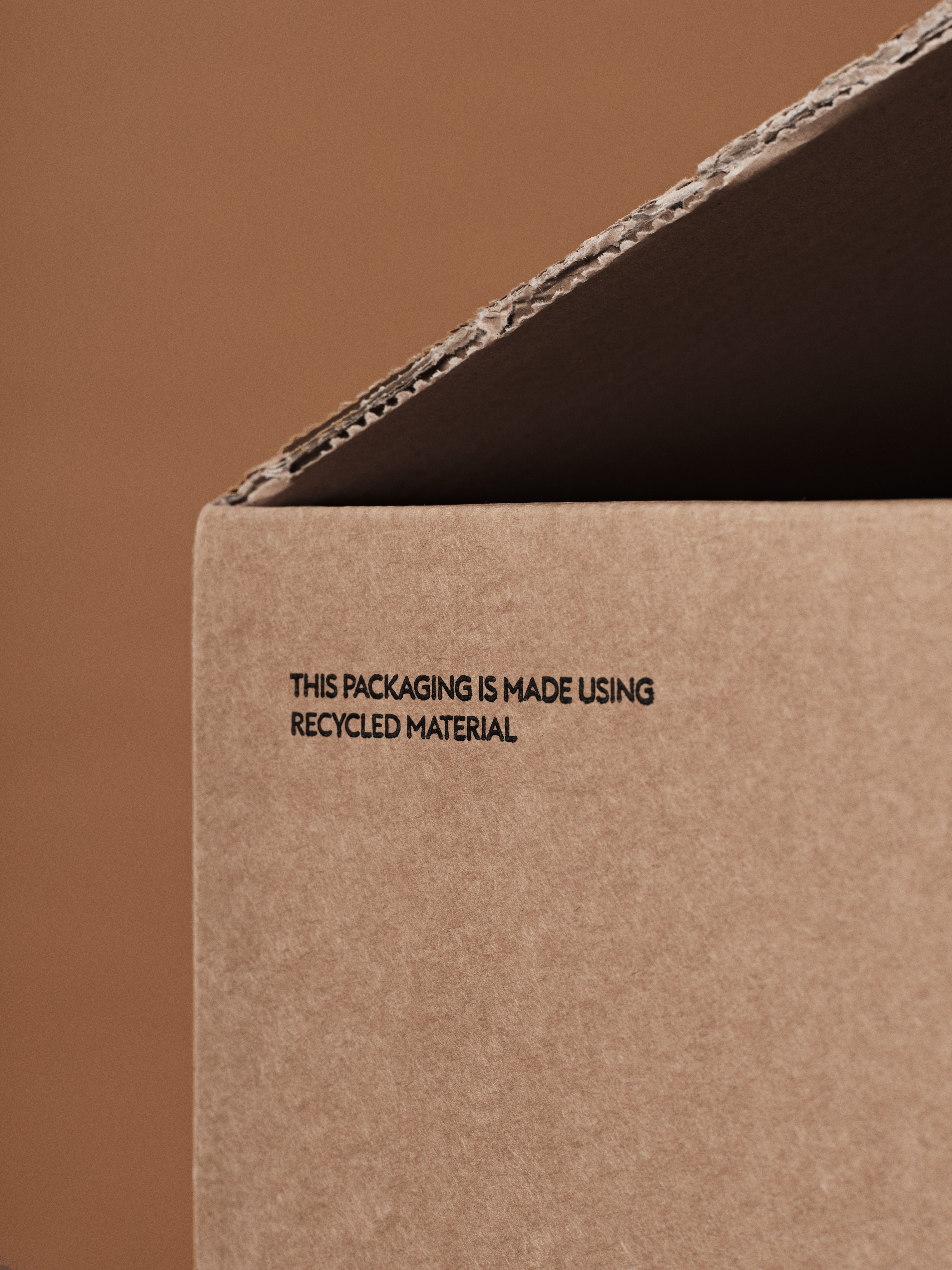 /globalassets/content-media/images/sustainability/linear-steel-armchair-packaging-detail-muuto.png?revision=639128739120000000