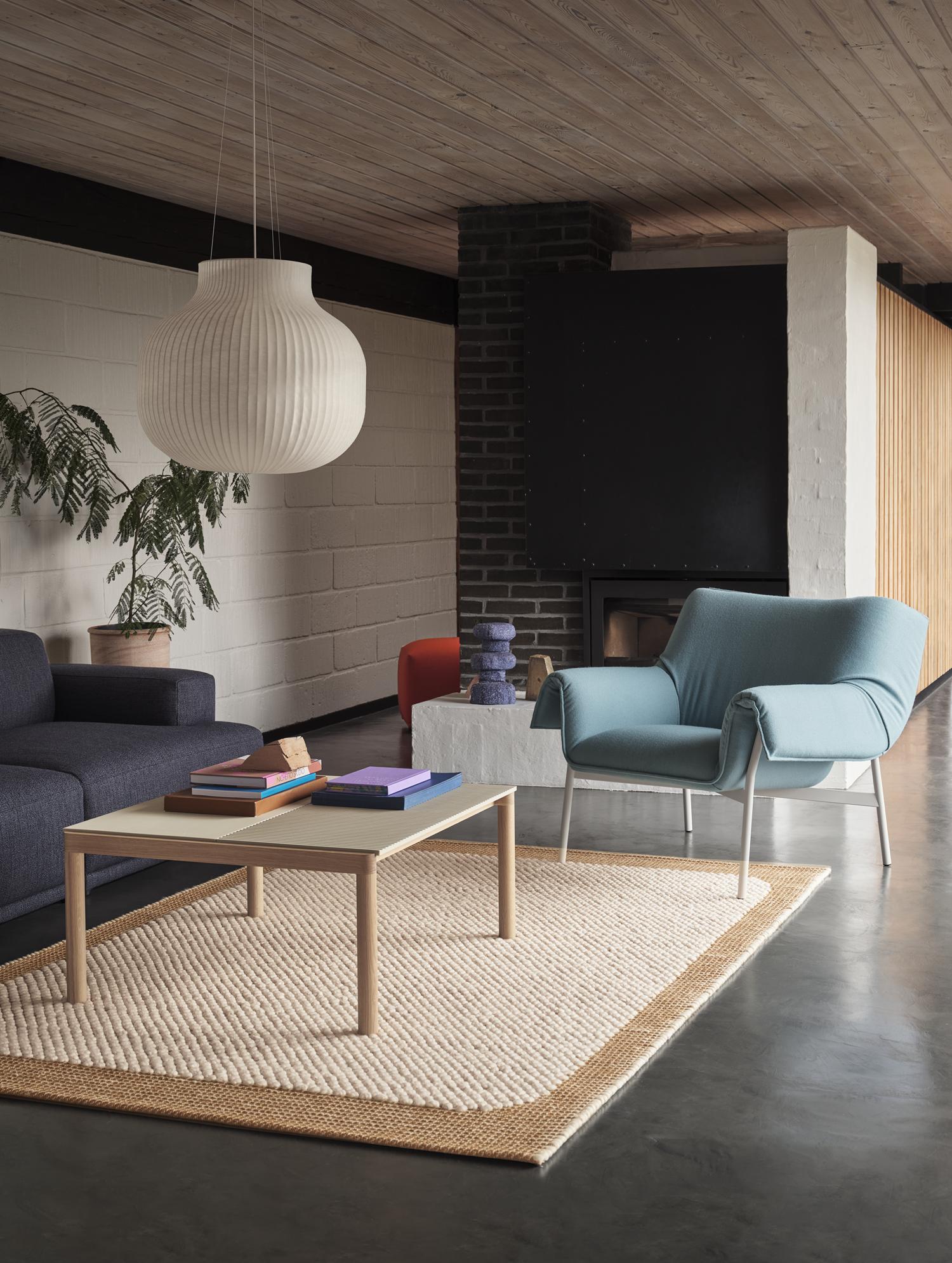 Outline Sofa | Elegantly Scandinavian Outline Sofa | Elegantly Scandinavian