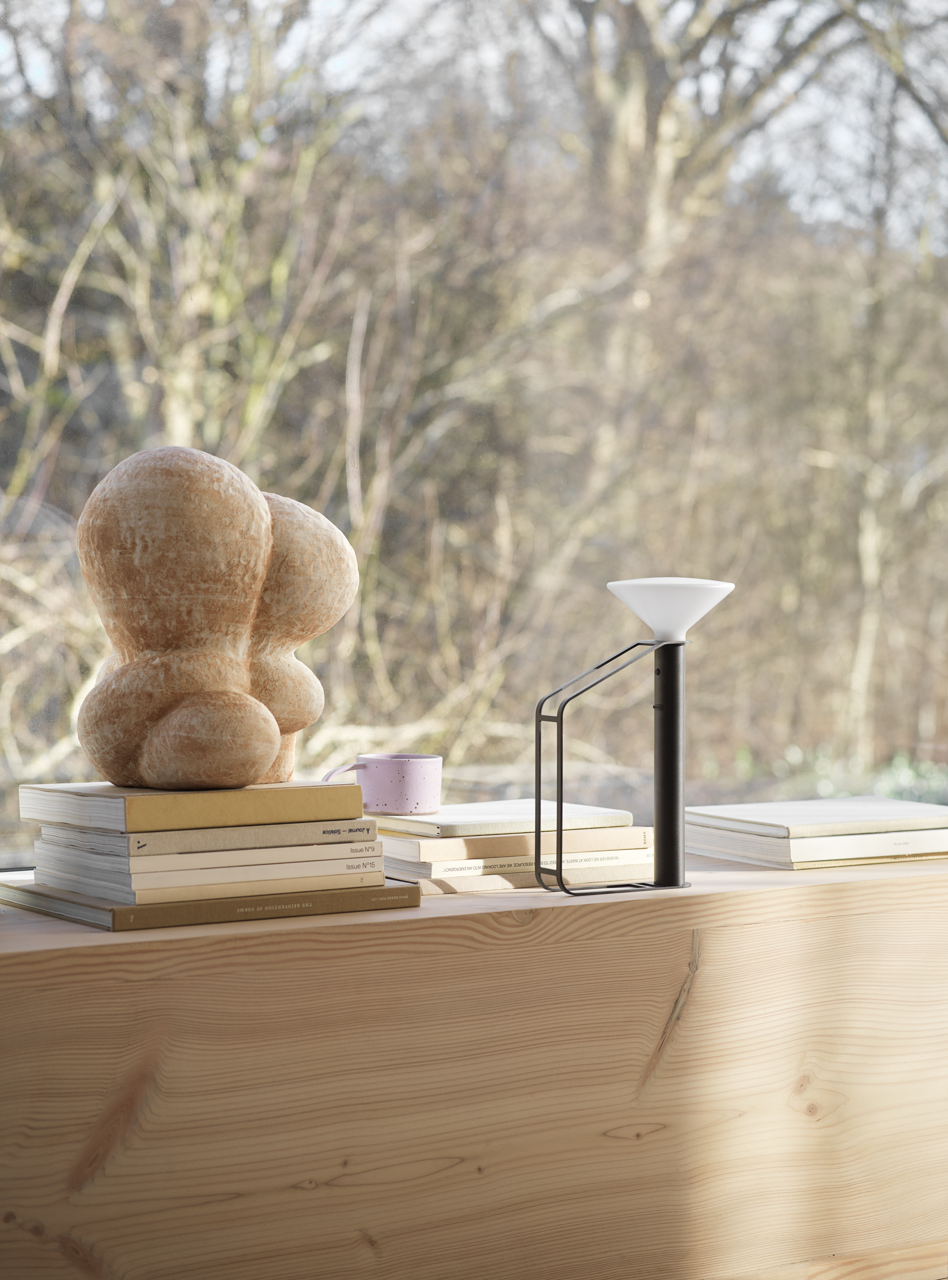 Piton Portable Lamp in Black