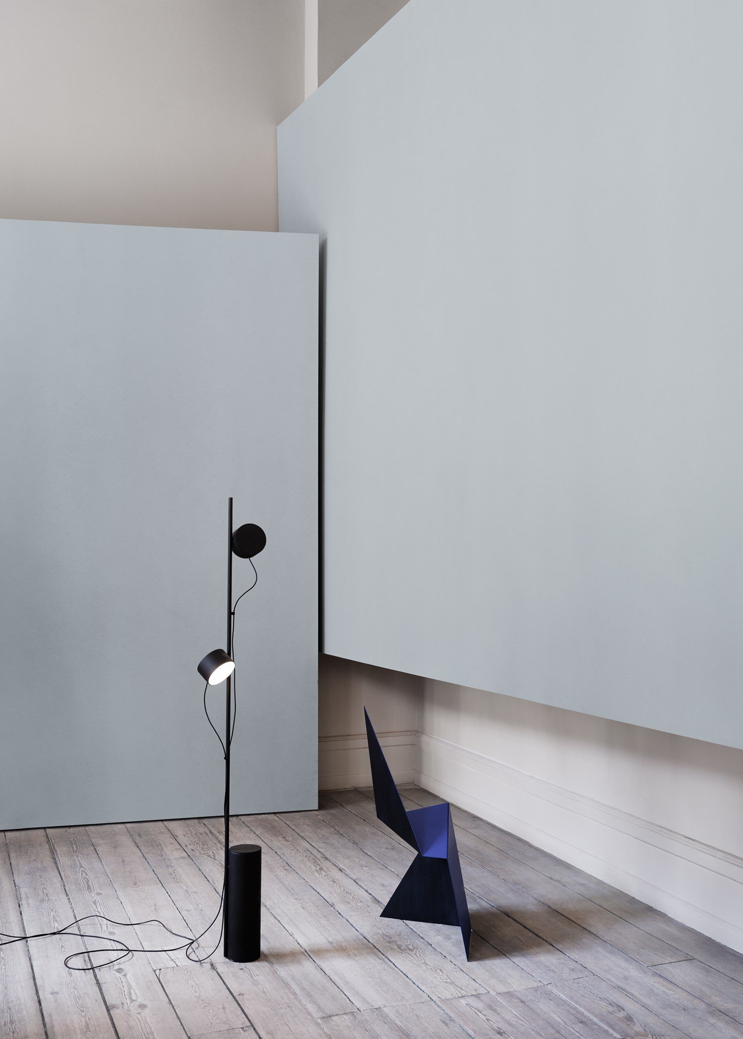 Post Floor Lamp | An innovative modular lighting design Post Floor Lamp | An innovative modular lighting design
