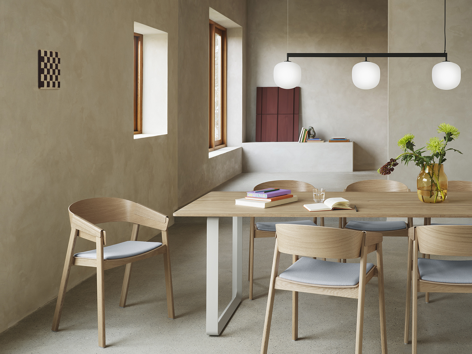 フィンランド MUUTO COVER CHAIR The Muuto Cover Chair in the home design shop
