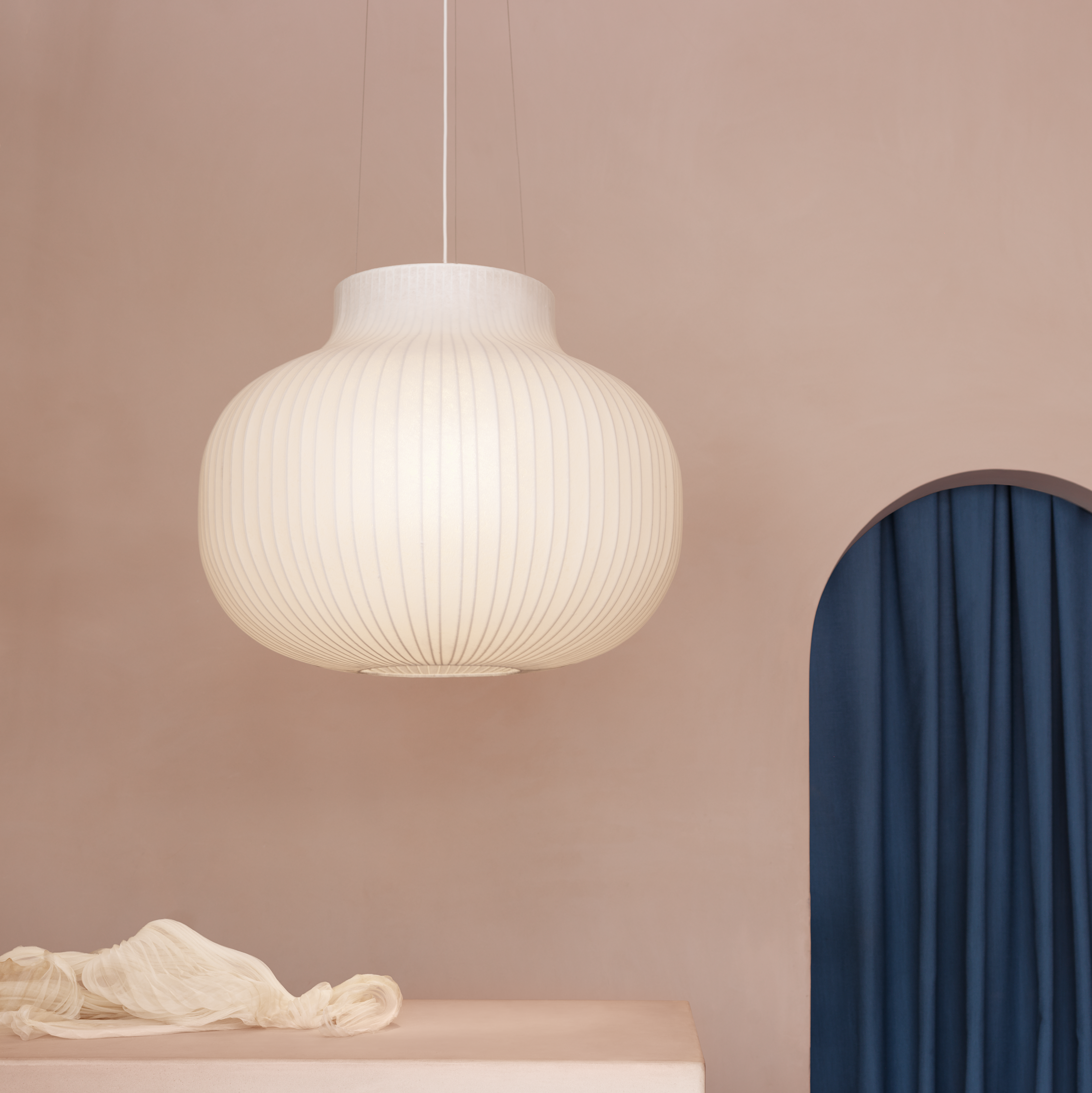 Strand Pendant Lamp | A contemporary light