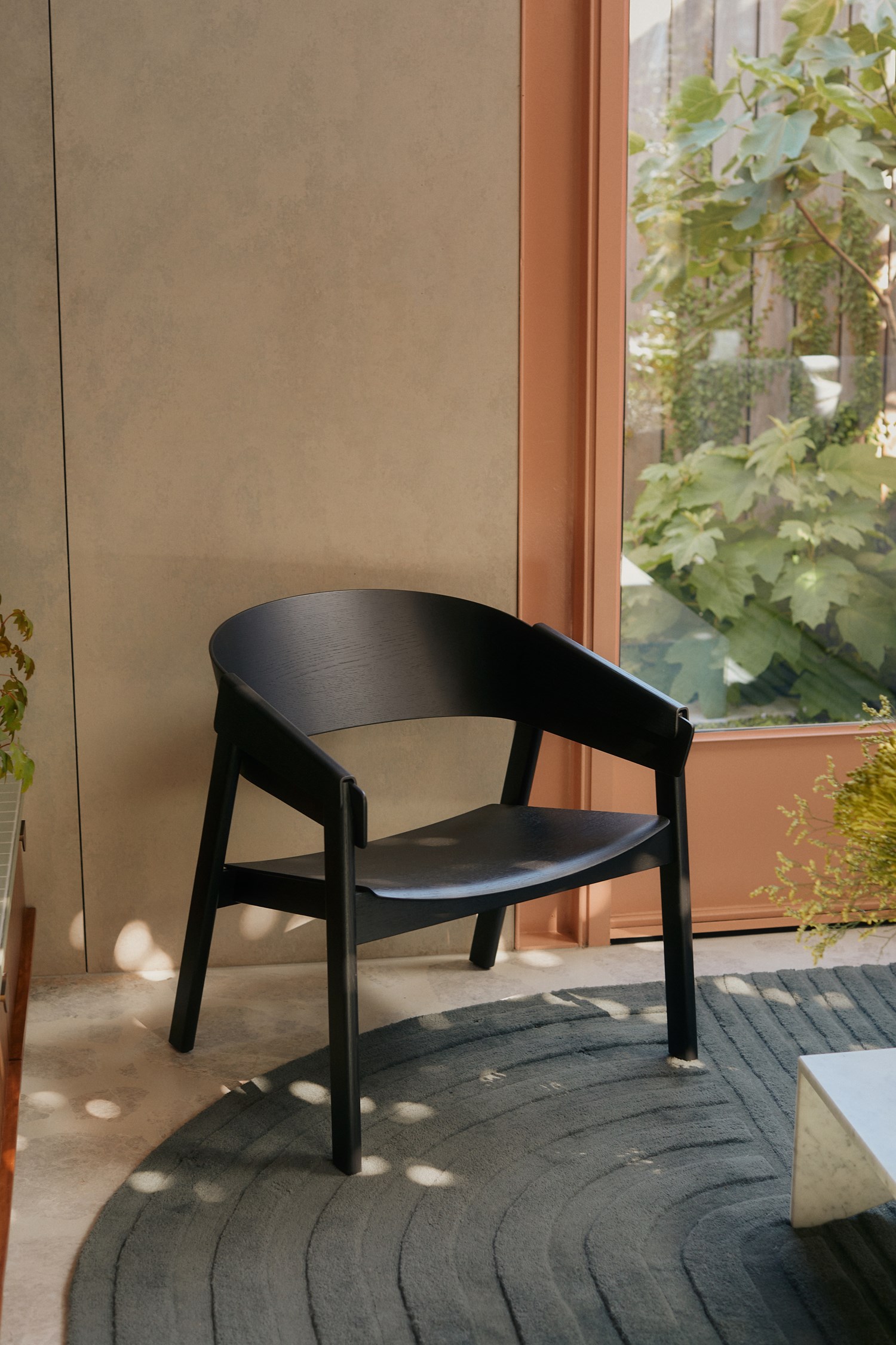 Friends-of-Friends_Muuto_Eve-Wilson_HR_1