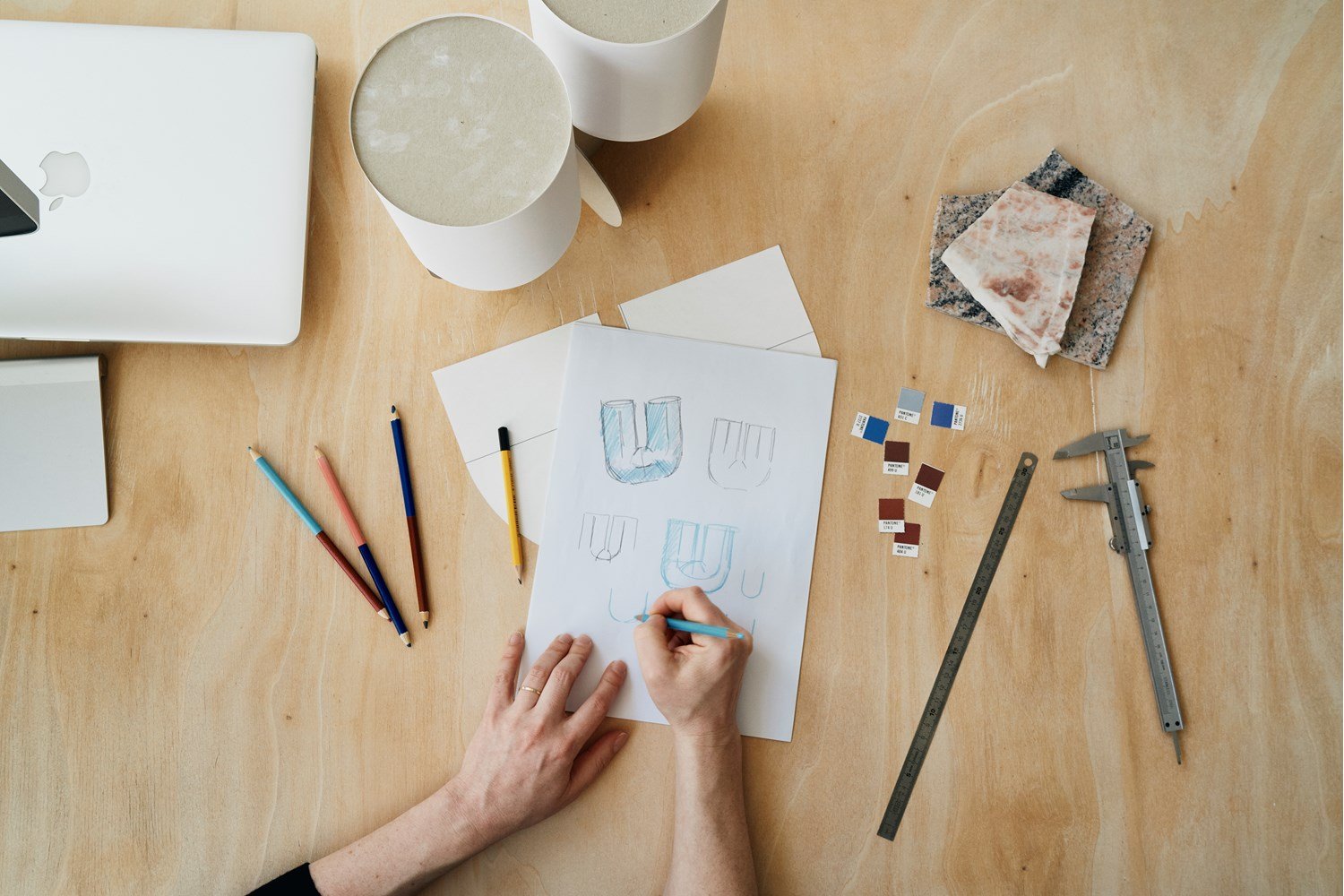 Earnest-Studio-kink-vase-studio-visit-hi-res-10