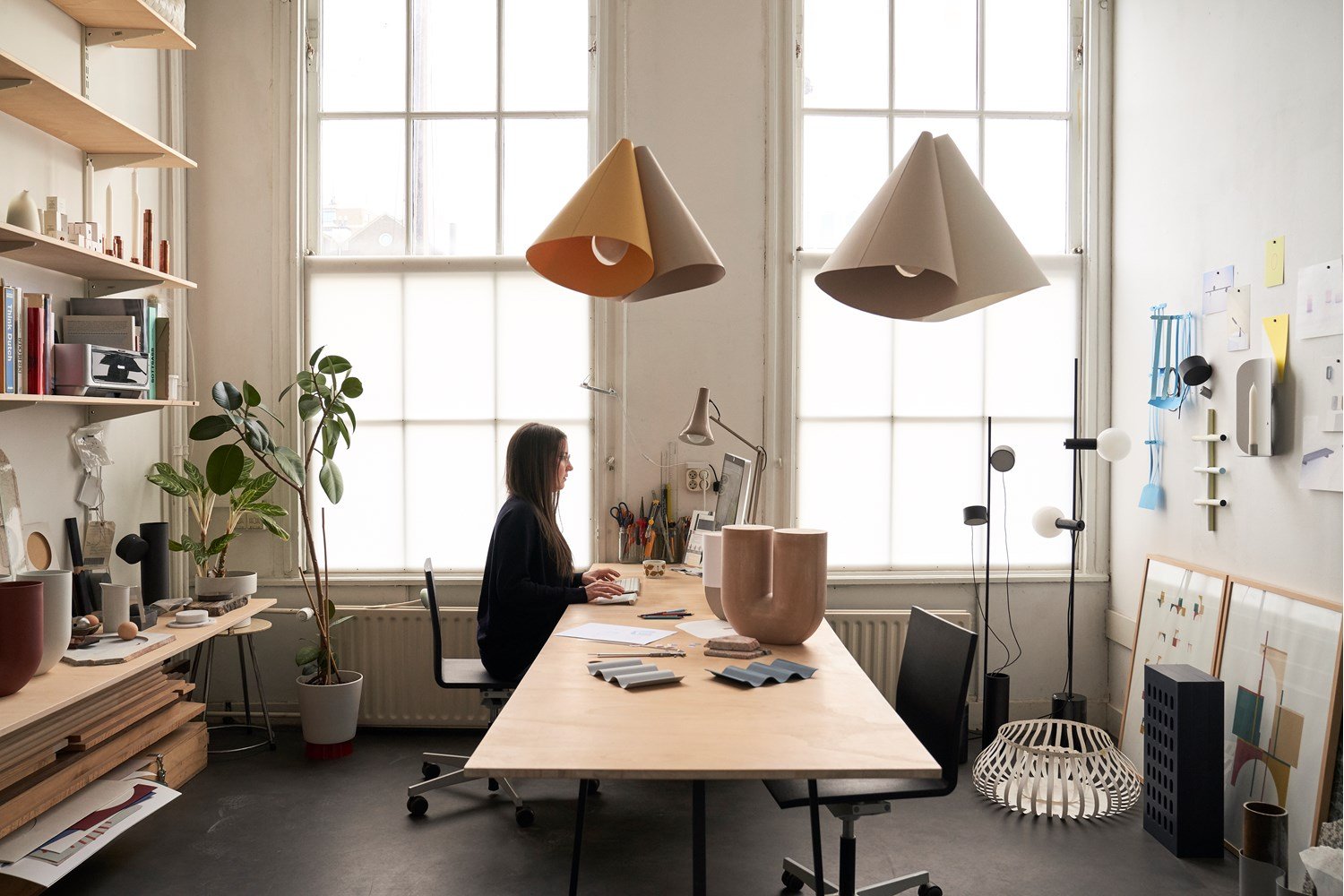 Earnest-Studio-kink-vase-studio-visit-hi-res-26