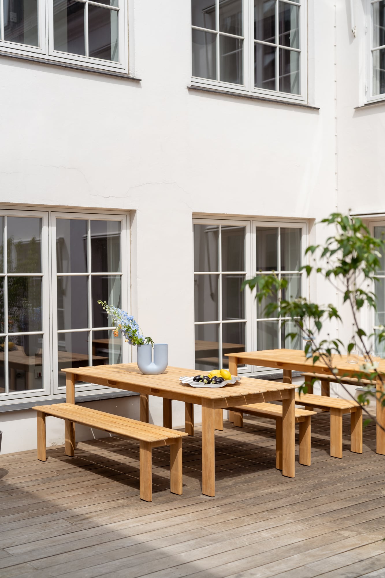 /globalassets/katja--nanna/3days-recap-story/images/muuto-showroom-3dd-2026-assemble-table-bench-03-lo-res.jpg?revision=639172957750000000